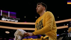 Réécris le titre suivant : Les Lakers 2e à l’Ouest, l’heure de les considérer comme un vrai contender ?
. Assure-toi qu'il soit captivant, adapté à une tonalité journalistique, et qu'il reflète l'essence de l'article tout en restant original et unique. Fournis uniquement la version en anglais