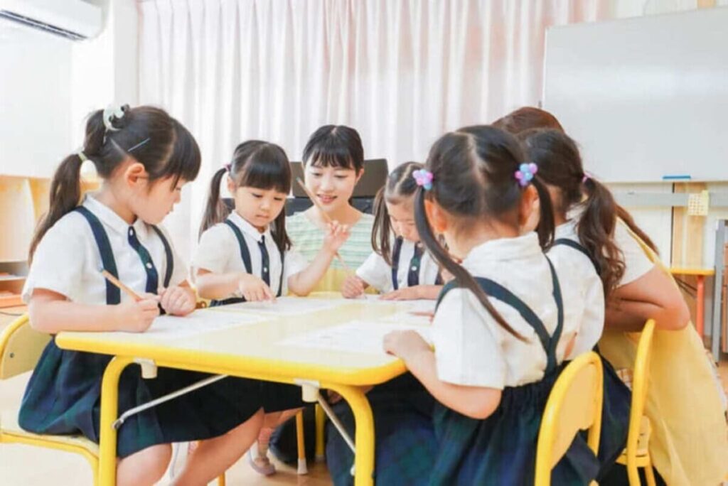 schoolgirls