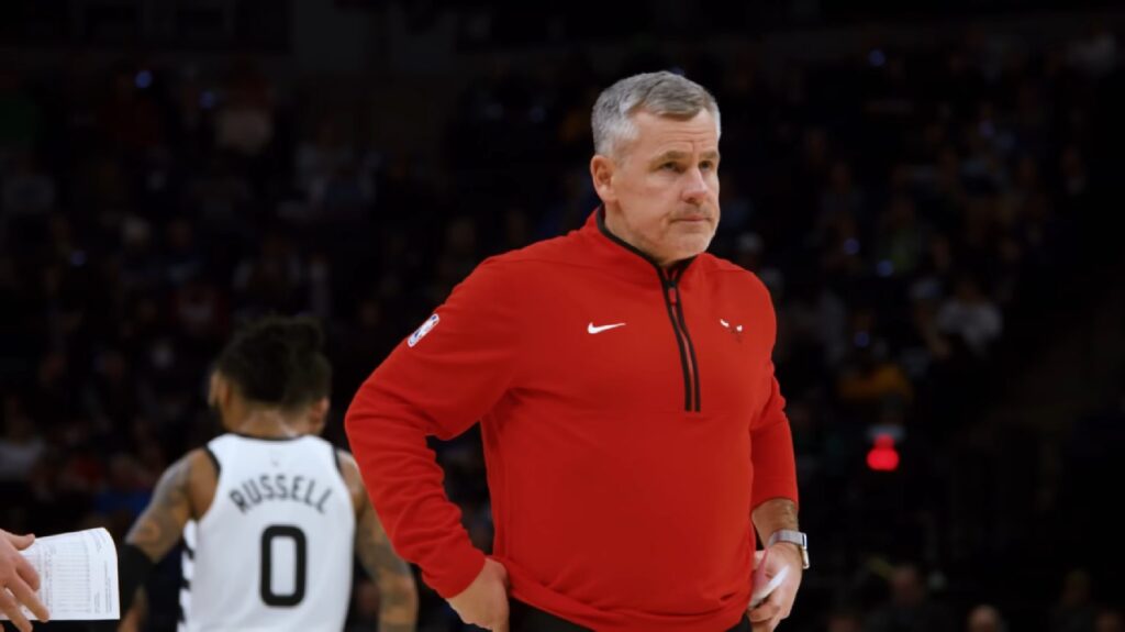 Billy Donovan extends his stay in Chicago: rally your friends, Bulls fans!