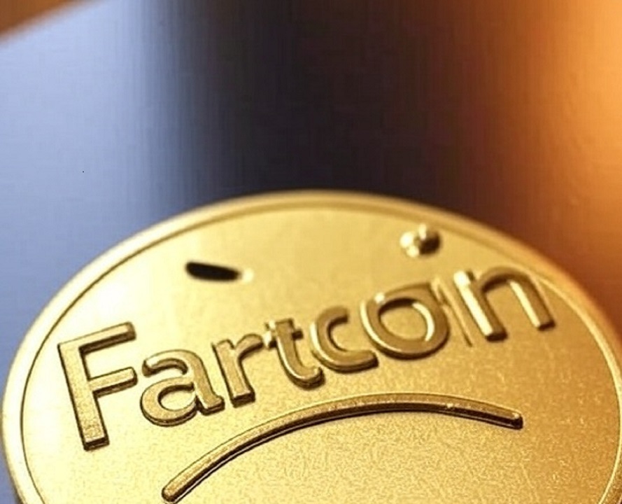 Fartcoin surges past $1 as Solana ETF launch sparks memecoin rally.
