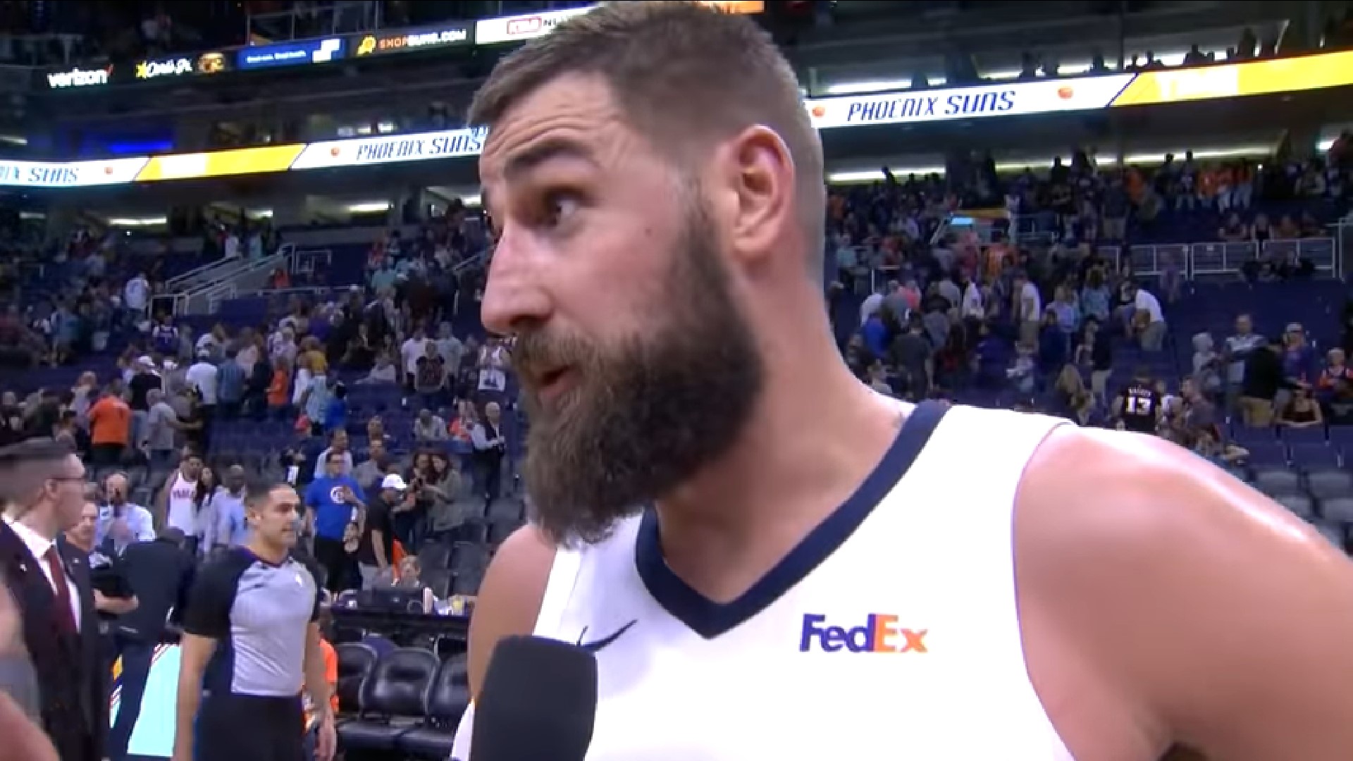 Jonas Valanciunas expresses strong desire to stay with the Denver Nuggets.