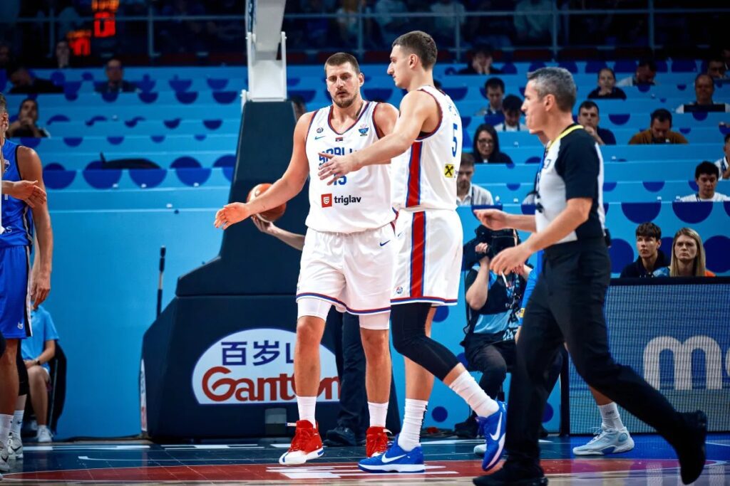 EuroBasket 2025: Serbia dominates Estonia with a 98-64 victory, suspense lasts just two minutes.