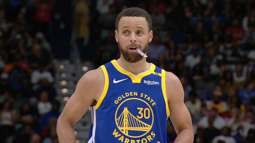 The top 10 must-watch games of the 2025-26 NBA season.