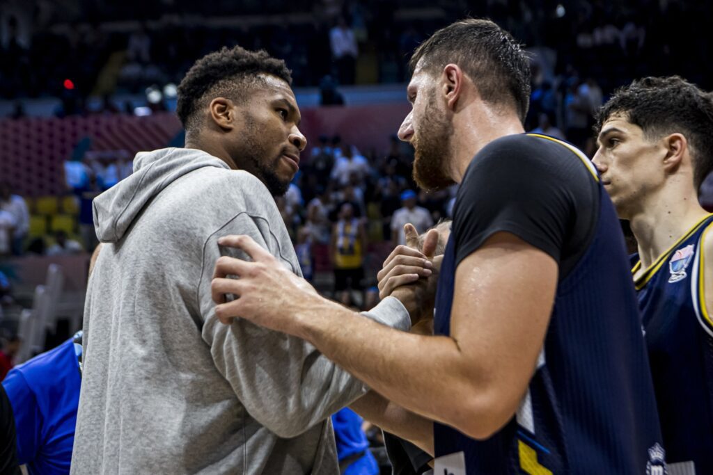 EuroBasket 2025: Greece falls to Bosnia and Herzegovina, reigniting the race in Group C.