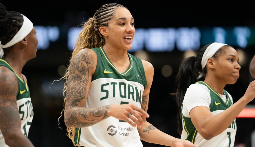 The final week for French players in the WNBA: a bittersweet farewell as all are eliminated.