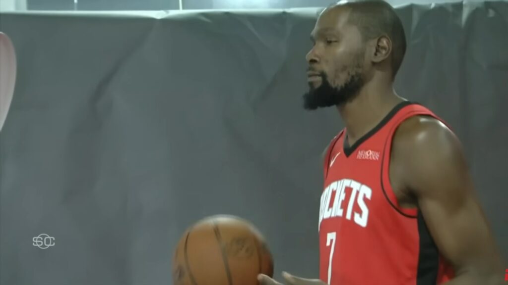 Kevin Durant inks blockbuster two-year, $90 million deal with Rockets.