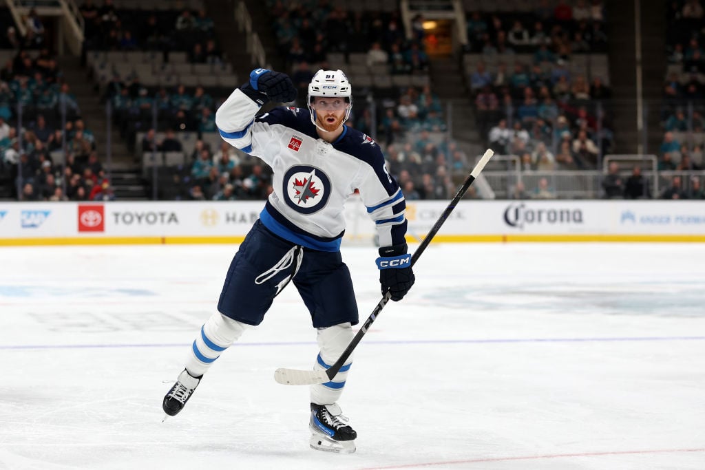 Kyle Connor secures record-breaking contract, setting a new milestone for the Jets.