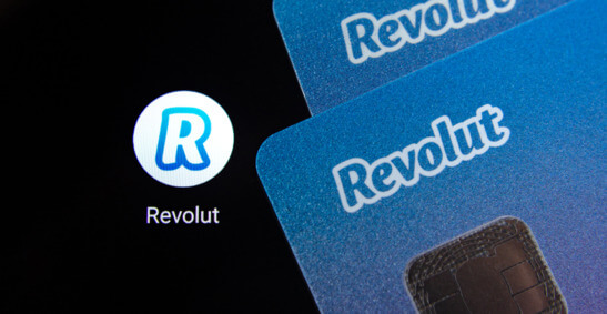 Revolut introduces fee-free 1:1 USD-to-stablecoin swaps, revolutionizing crypto exchanges.