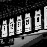 Spurs pay tribute to Gregg Popovich with a special banner unveiling.