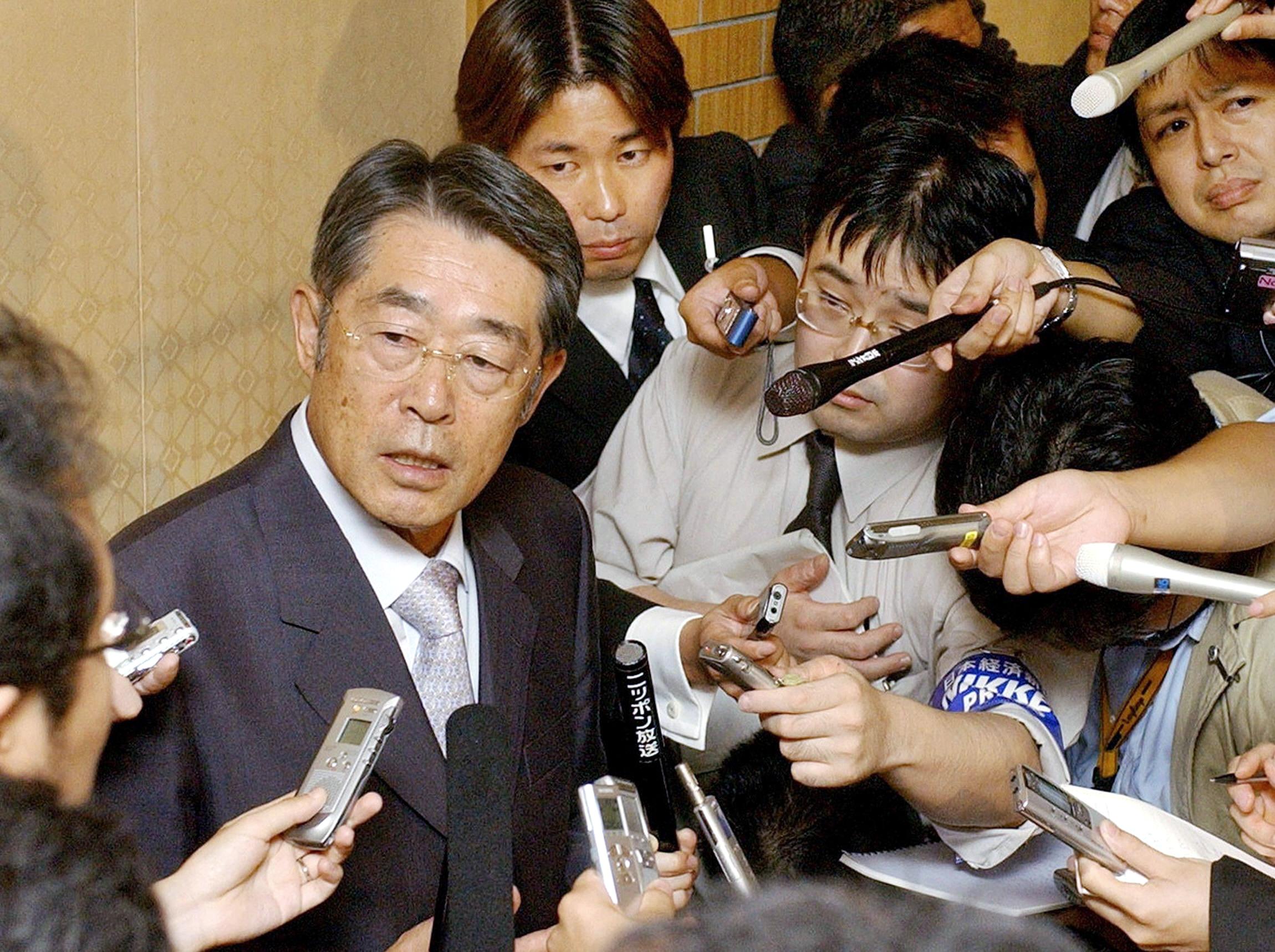 From peak wealth to downfall: how Yoshiaki Tsutsumi went from the world's richest man to obscurity in the 1980s.