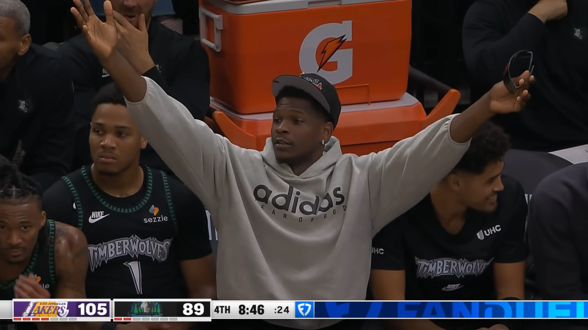 NBA showdown: clash of the backcourts as Anthony Edwards faces off against Donovan Mitchell (3h)