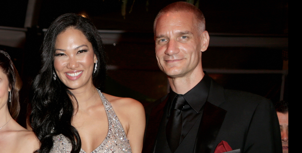 Kimora Lee Simmons allegedly clings to $25 million mansion purchased with misappropriated 1MDB funds, despite failing to pay rent.