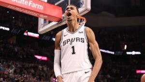 NBA lineup: thrilling Spurs vs. Suns clash at 2 AM promises to reignite the action.