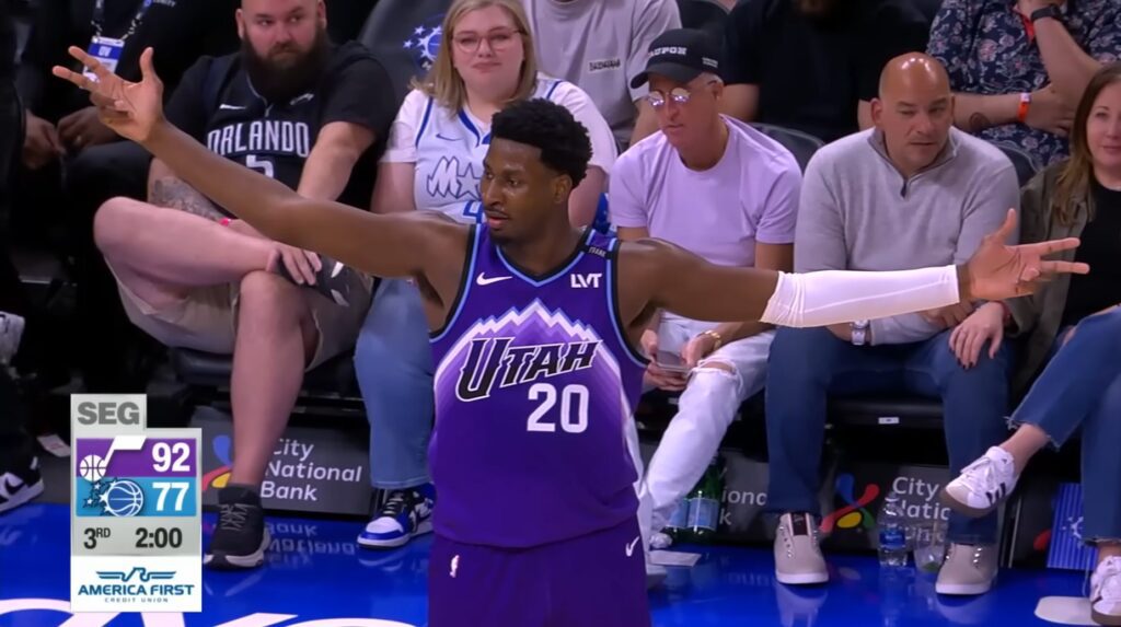 Season over for Jaren Jackson Jr. due to knee injury!