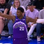 Season over for Jaren Jackson Jr. due to knee injury!