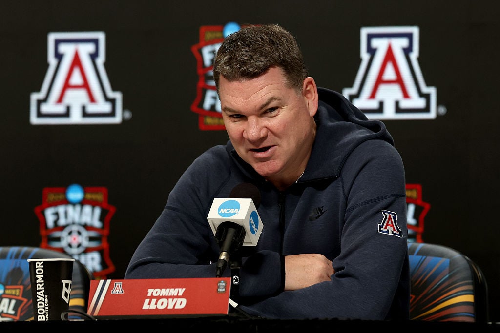 Tommy Lloyd and Arizona secure long-term extension just one day before the Final Four showdown.